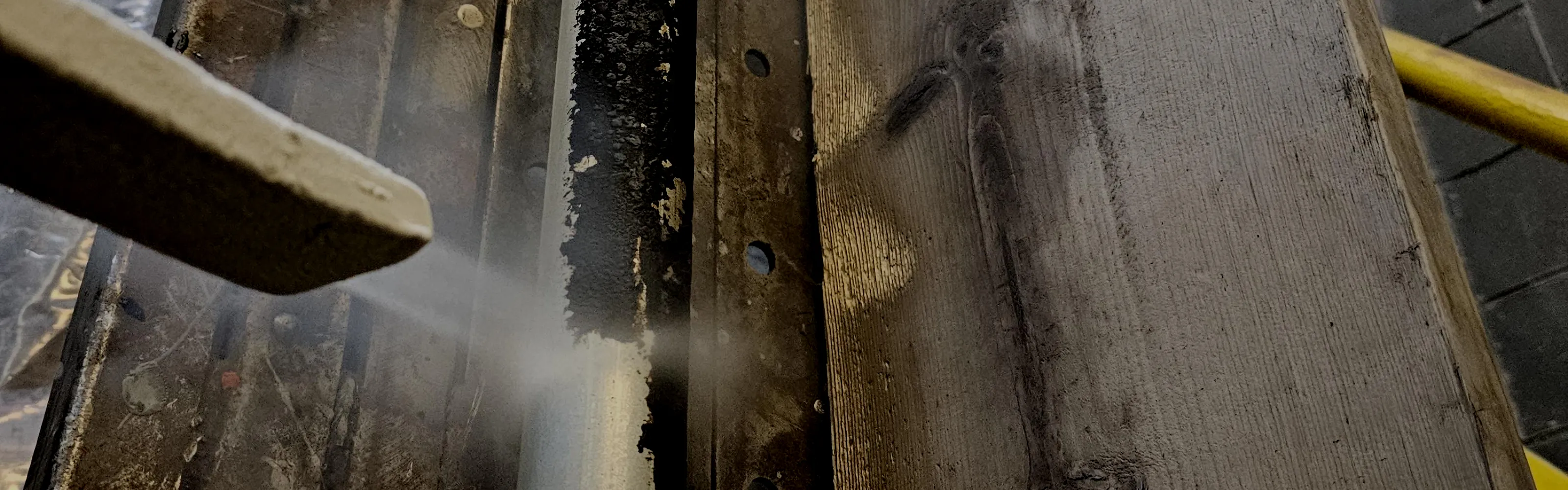 Dry ice blasting closeup